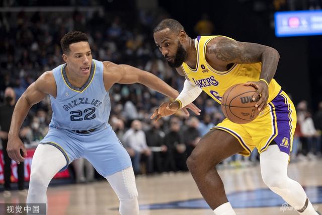 小卡26分快船大胜绿军5连胜 爵士送黄蜂3连败